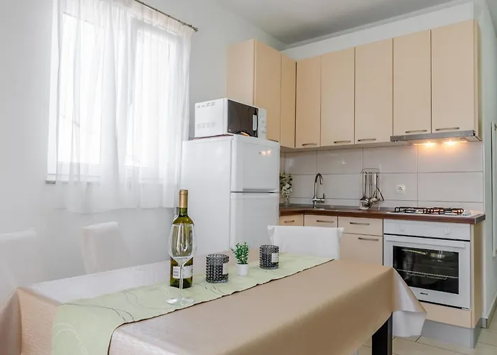 Апартаменты Krslovic *